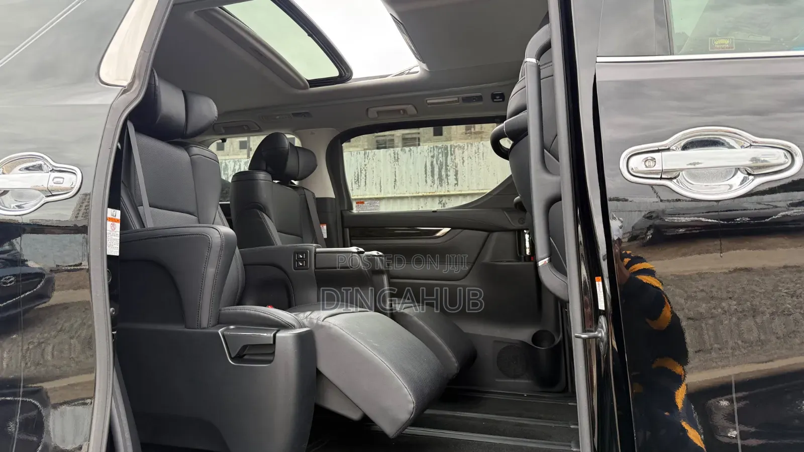 Toyota Alphard 2.5 Petrol FWD 2019 Black