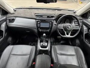 Nissan X-Trail 2.0 Hybrid AWD 2019 Black