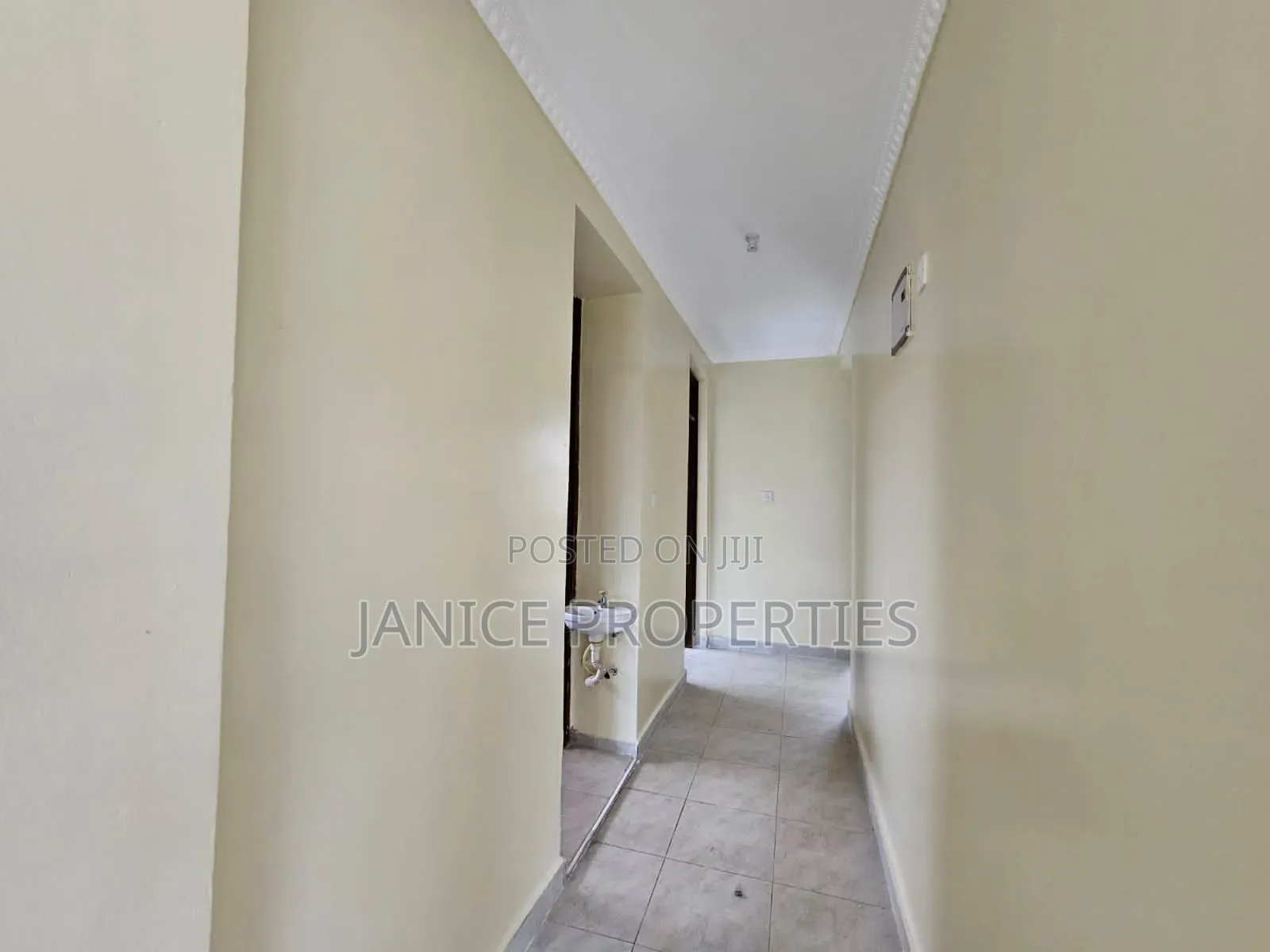 3bdrm Bungalow in Orchard Park Estate, Kenyatta Road / Theta  for rent