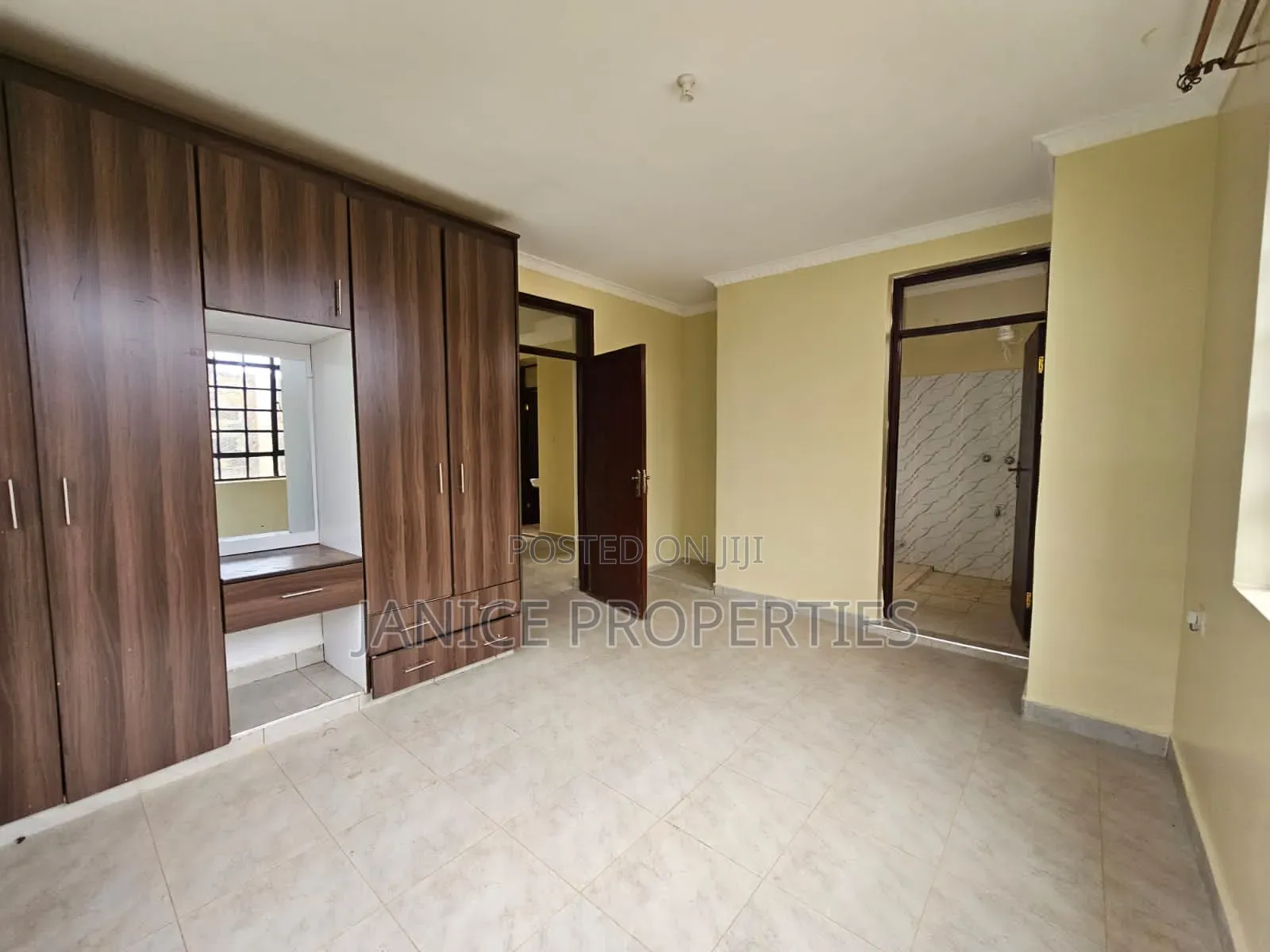 3bdrm Bungalow in Orchard Park Estate, Kenyatta Road / Theta  for rent