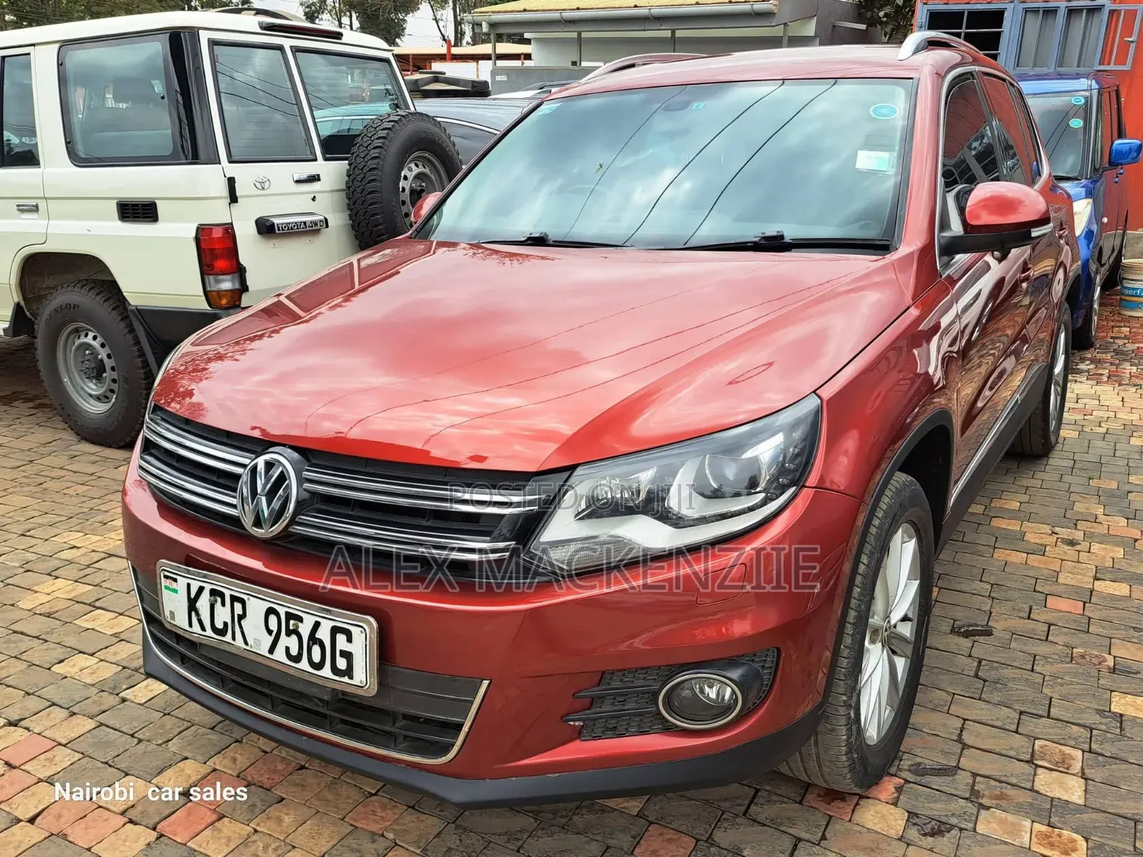 Volkswagen Tiguan 2011 Red