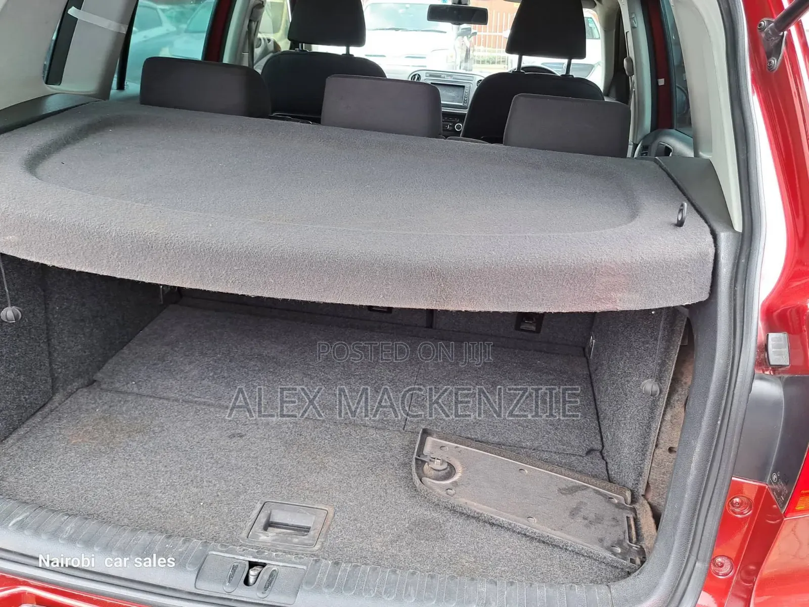 Volkswagen Tiguan 2011 Red