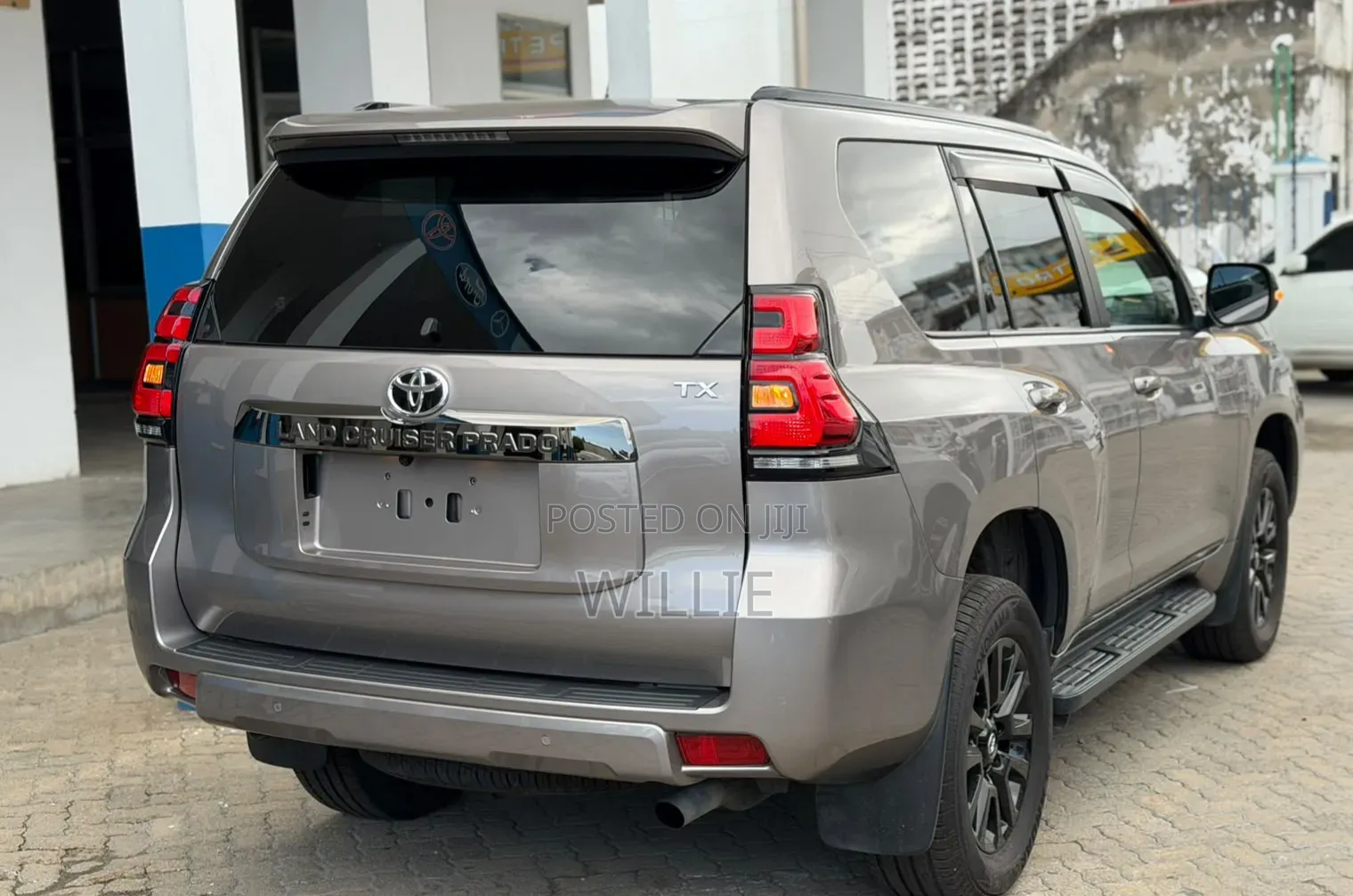 Toyota Land Cruiser Prado 2021 Gold