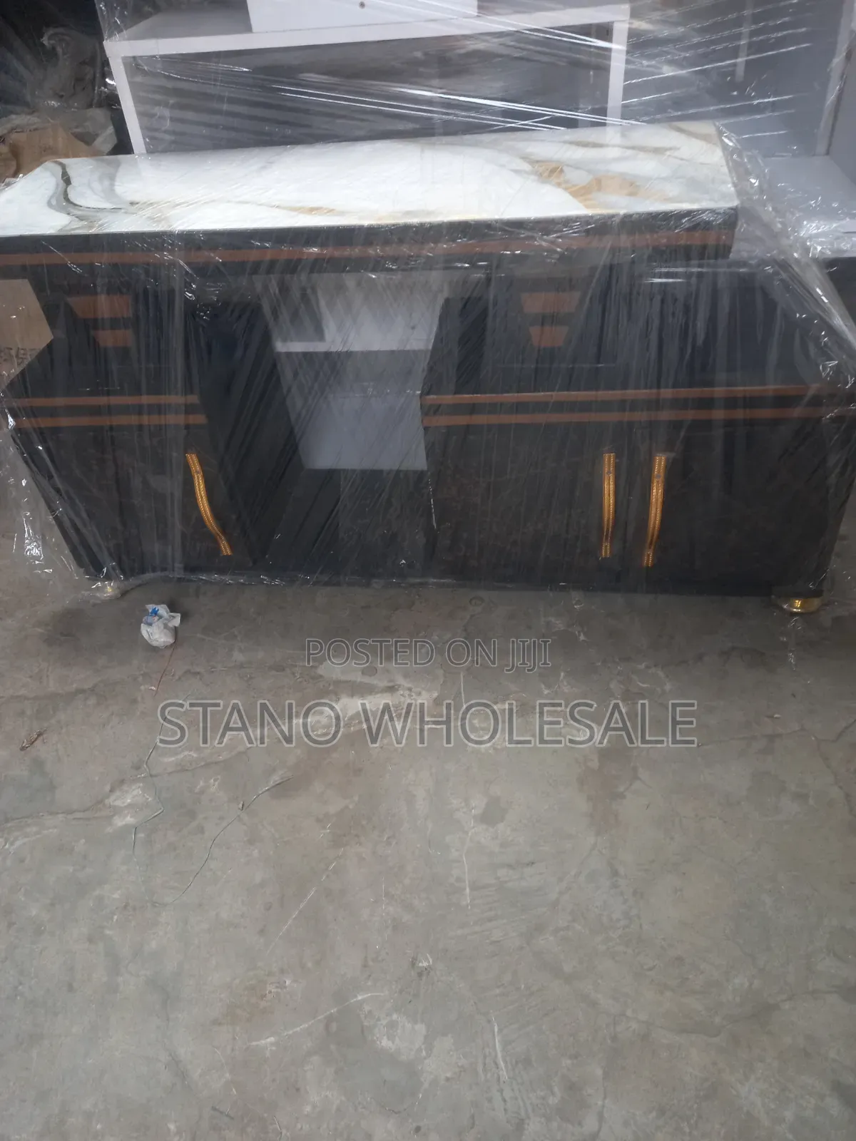 Istanbul,black TV Stand
