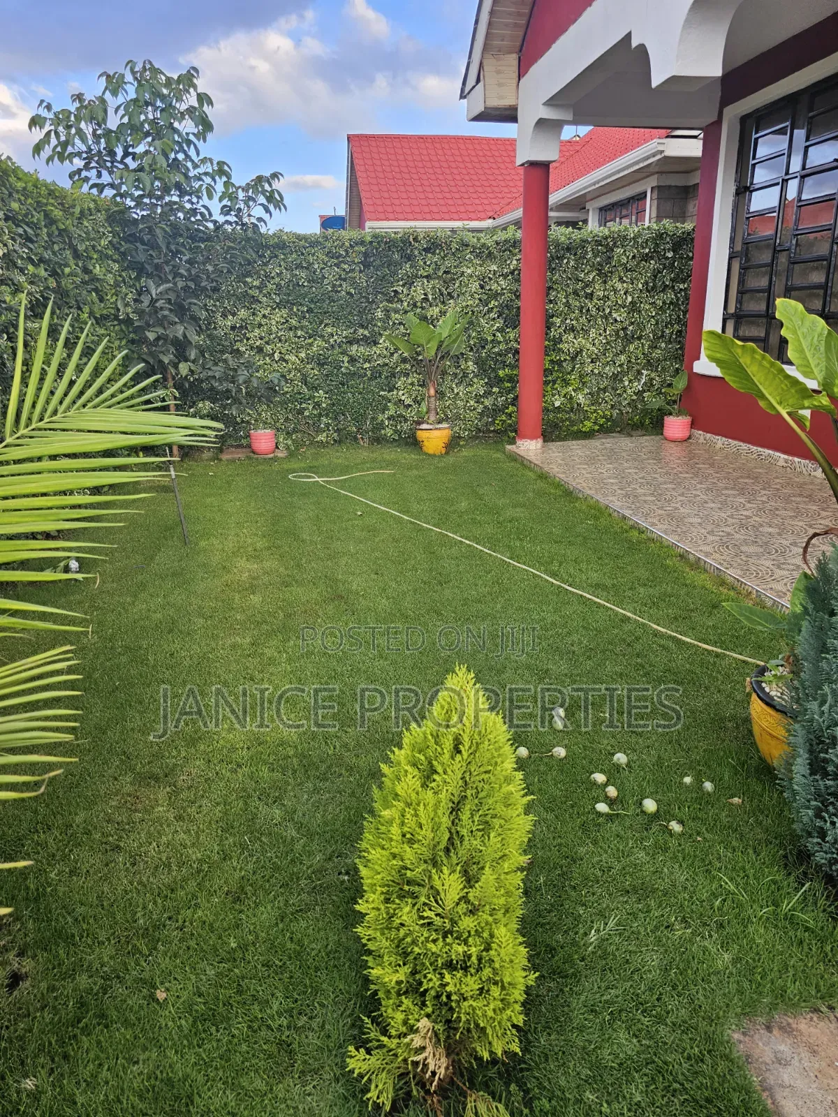 3bdrm Bungalow in Orchard Park Estate, Kenyatta Road / Theta  for rent