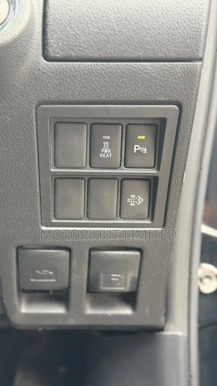 Toyota Hilux 2.4 Diesel 2020 Black