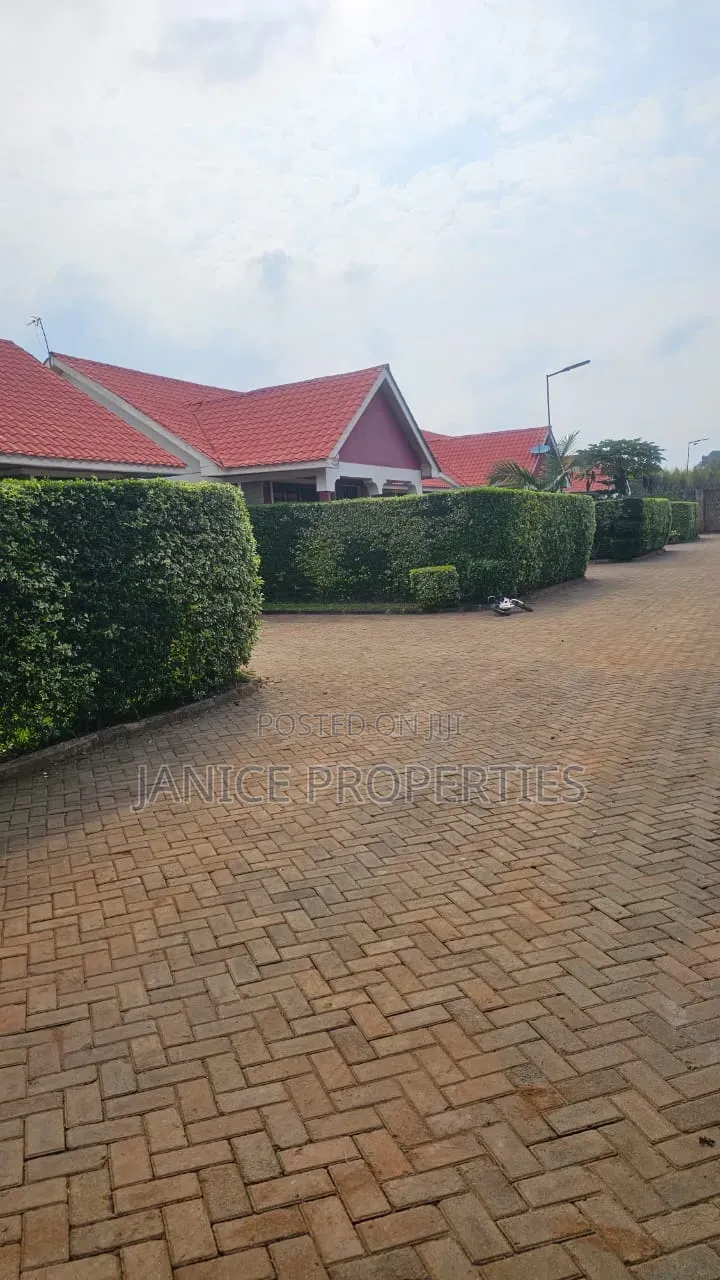 3bdrm Bungalow in Orchard Park Estate, Kenyatta Road / Theta  for rent