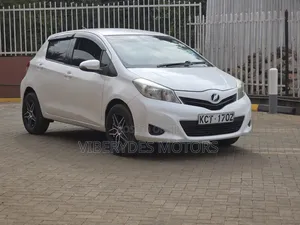 Toyota Vitz 2012