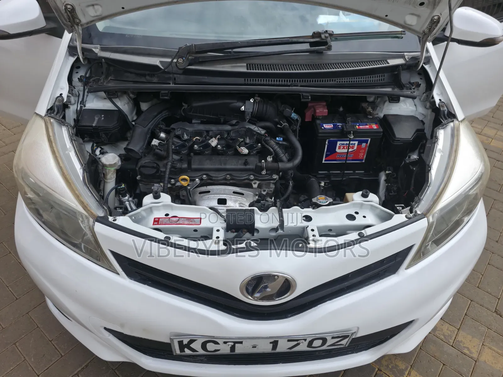 Toyota Vitz 2012