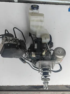 Nissan X-Trail NT32 Hybrid Brake Booster/Master Cylinder.