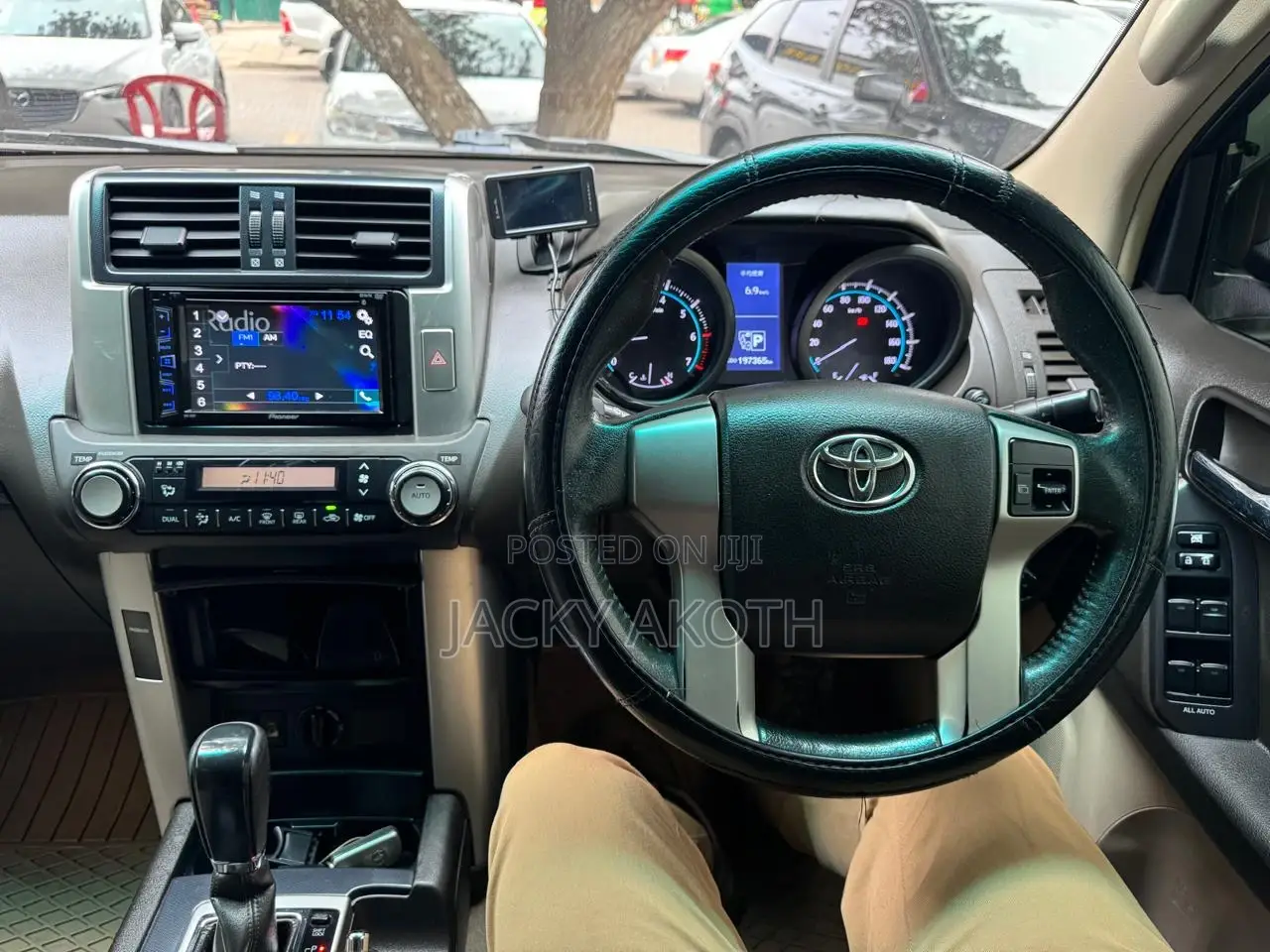 Toyota Land Cruiser Prado 2010 Black