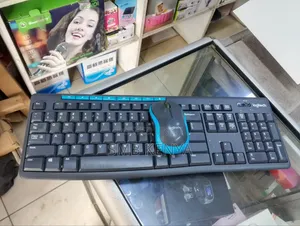 Logitech MK275 Wireless Keyboard and Mouse Combo