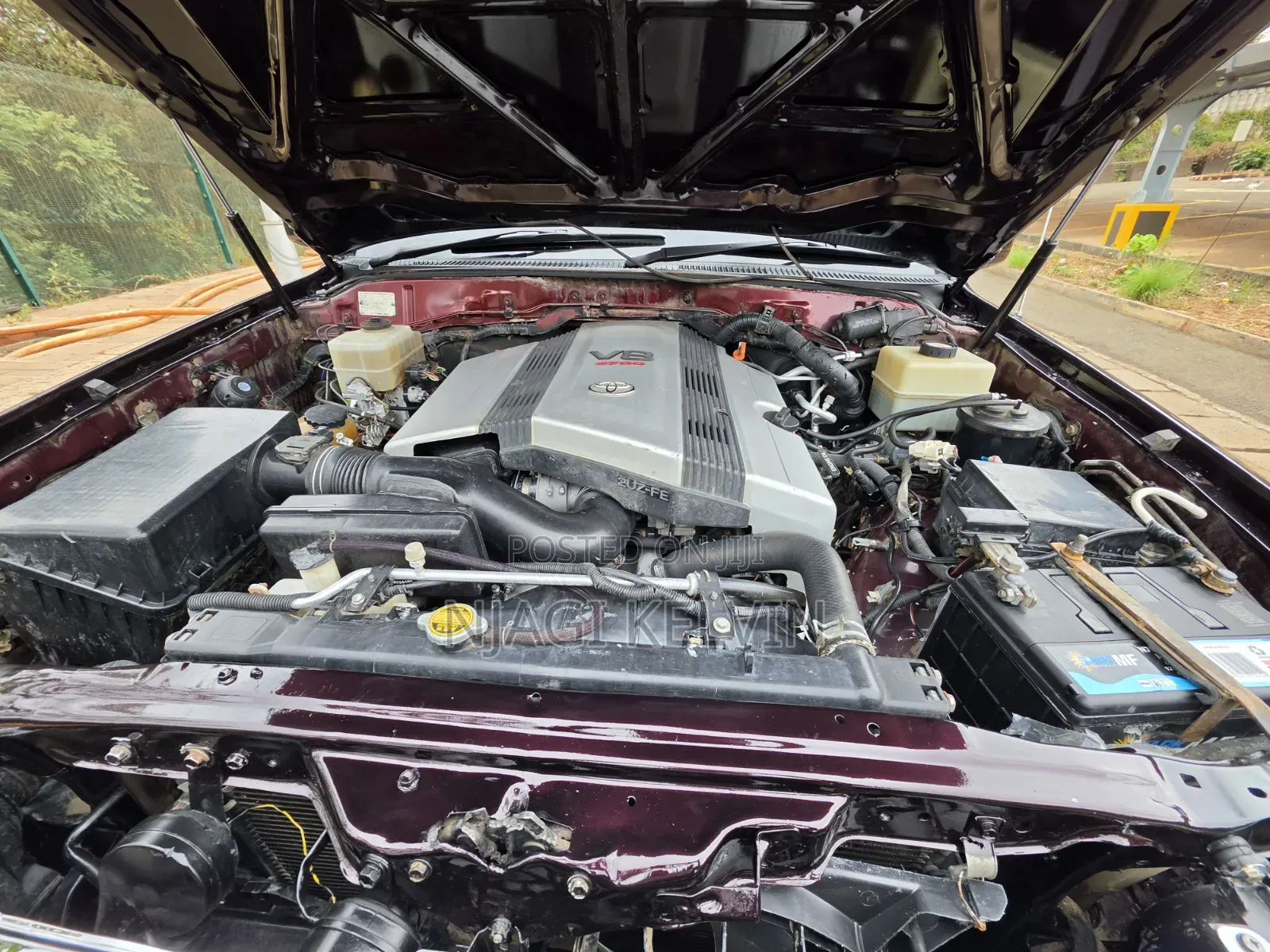 Toyota Land Cruiser Cygnus 4.7 2005 Burgundy
