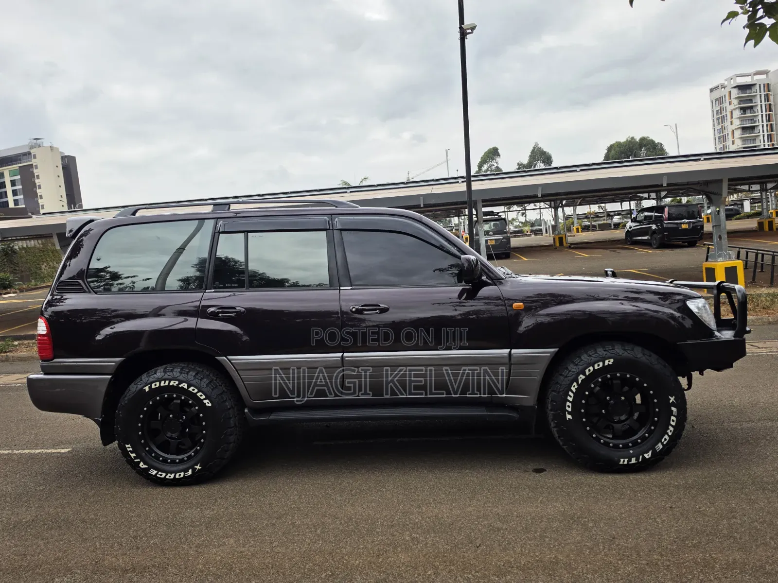 Toyota Land Cruiser Cygnus 4.7 2005 Burgundy