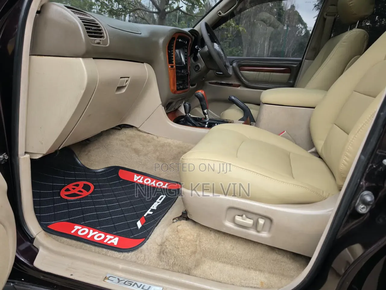 Toyota Land Cruiser Cygnus 4.7 2005 Burgundy