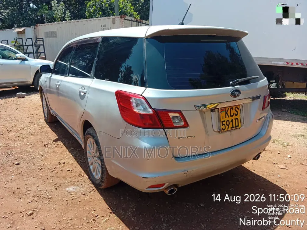 Subaru Exiga 2012 Silver