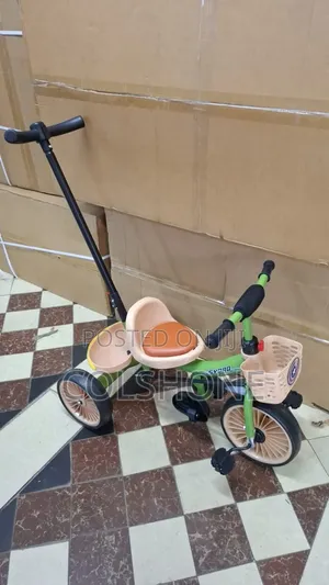Kids 3-Wheel Tricycle With Adjustable Push Handle