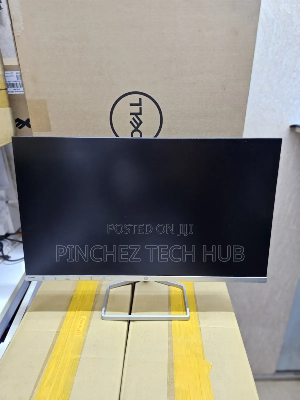 HP 524sf Monitor
24 Inches Monitor
1 Hdmi Port
1 Vga Port
100 Hz