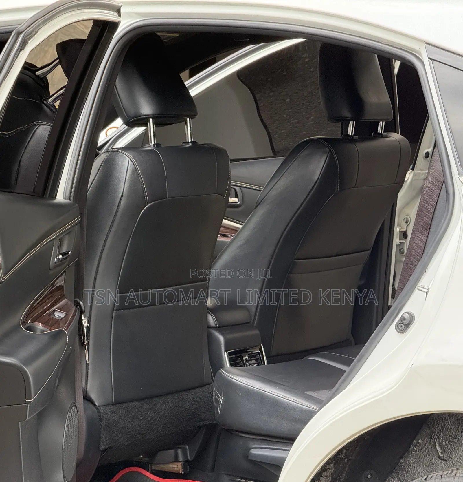 Toyota Harrier 2.0 2017 White