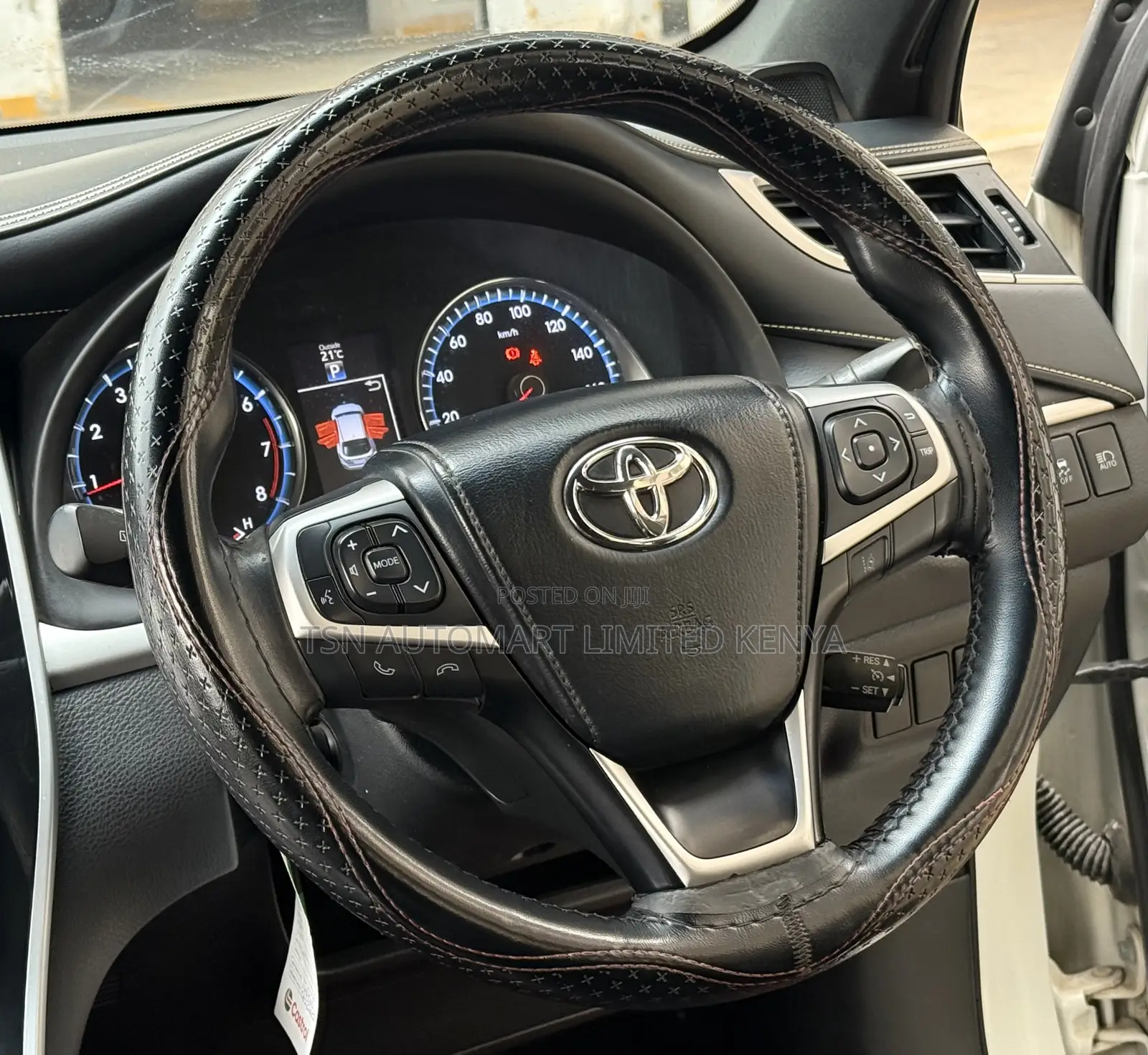 Toyota Harrier 2.0 2017 White