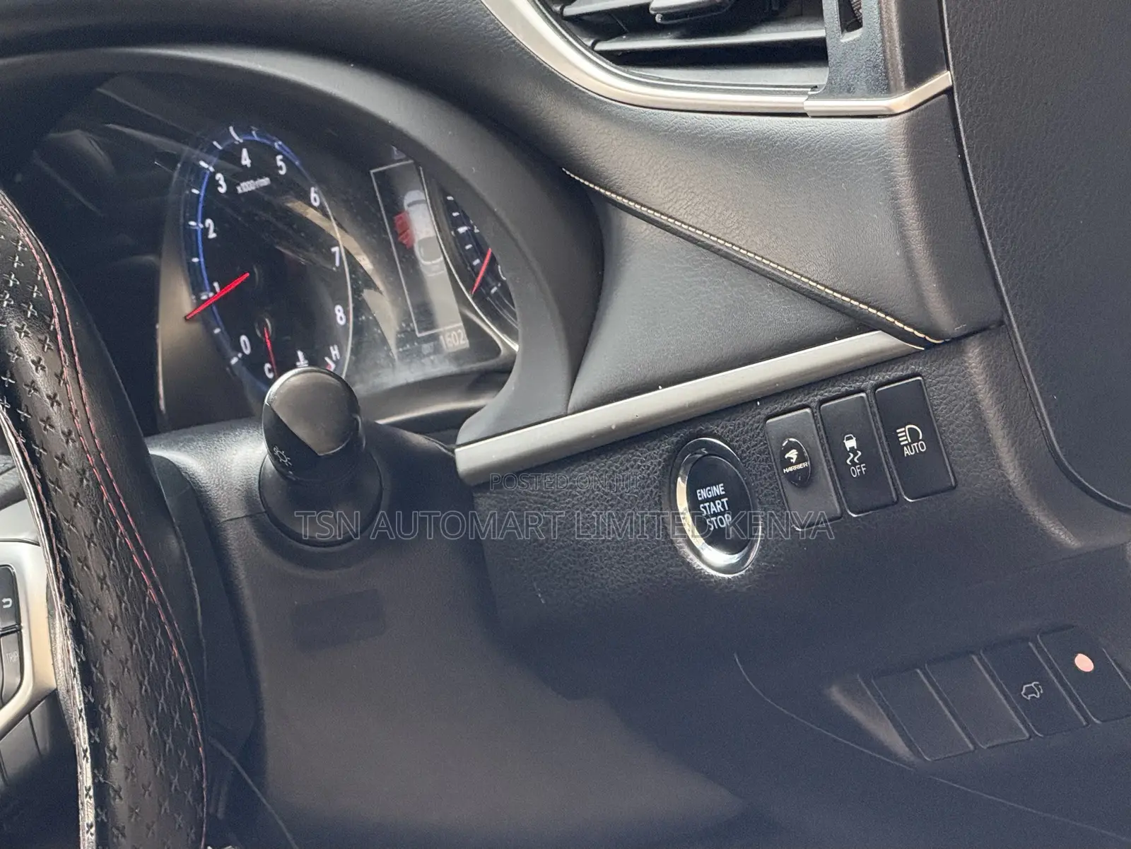 Toyota Harrier 2.0 2017 White