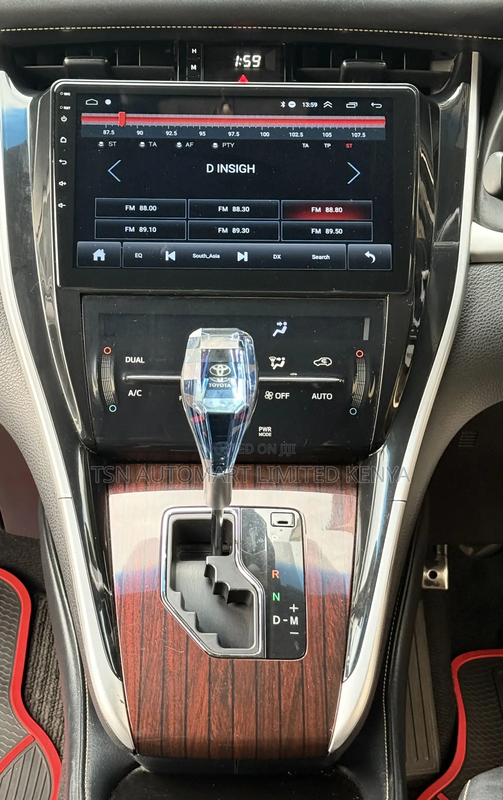 Toyota Harrier 2.0 2017 White
