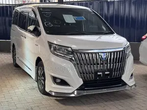 Toyota Esquire 2.0 AWD (7 seater) 2019 White