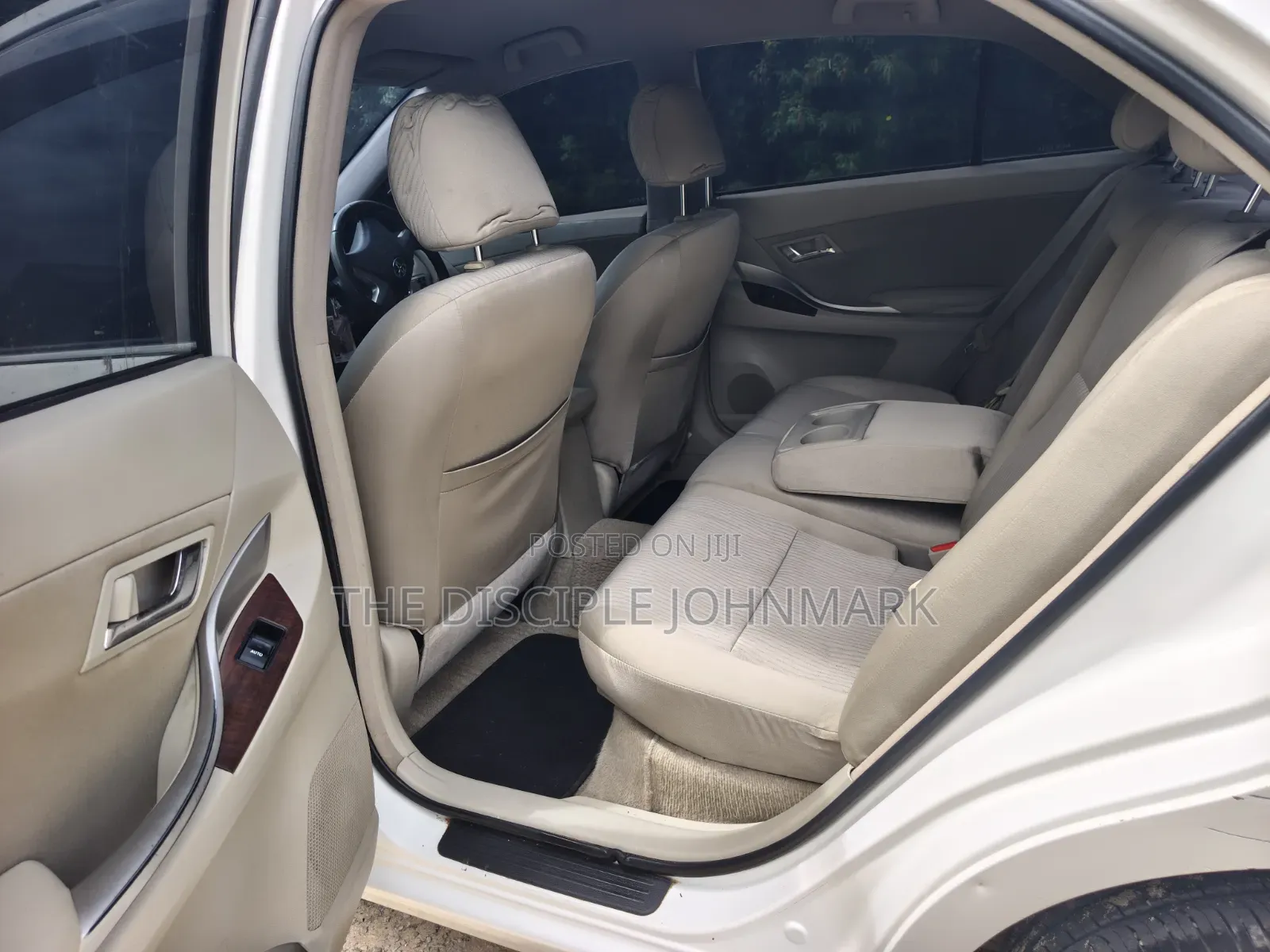 Toyota Premio 2012 White