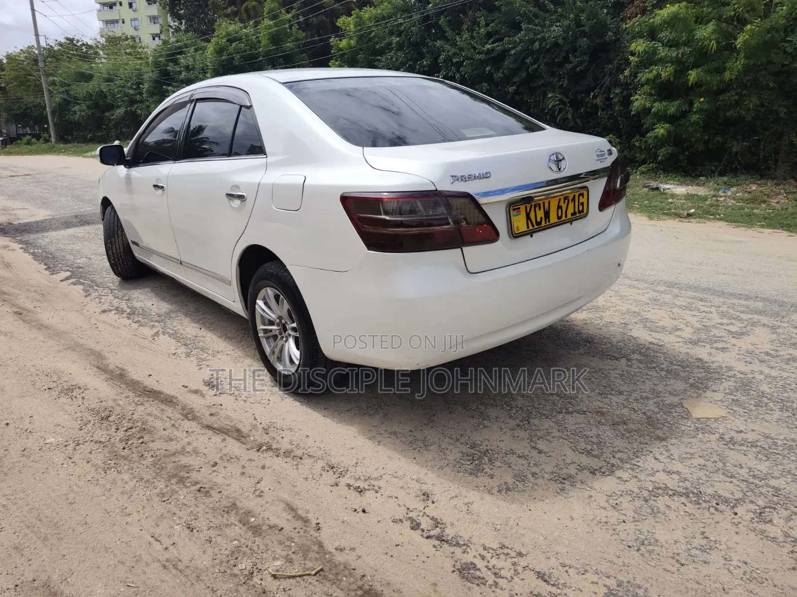 Toyota Premio 2012 White