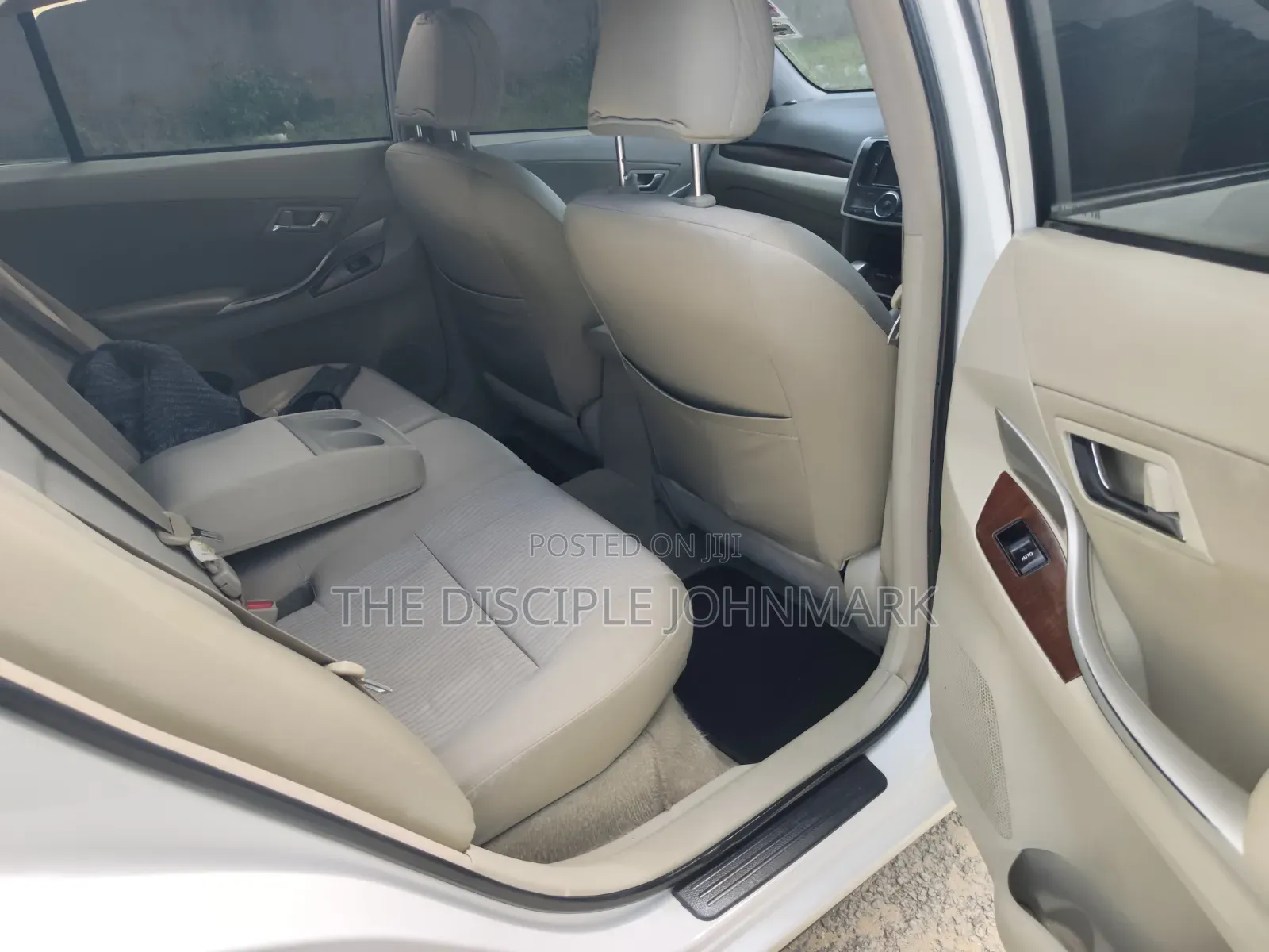 Toyota Premio 2012 White