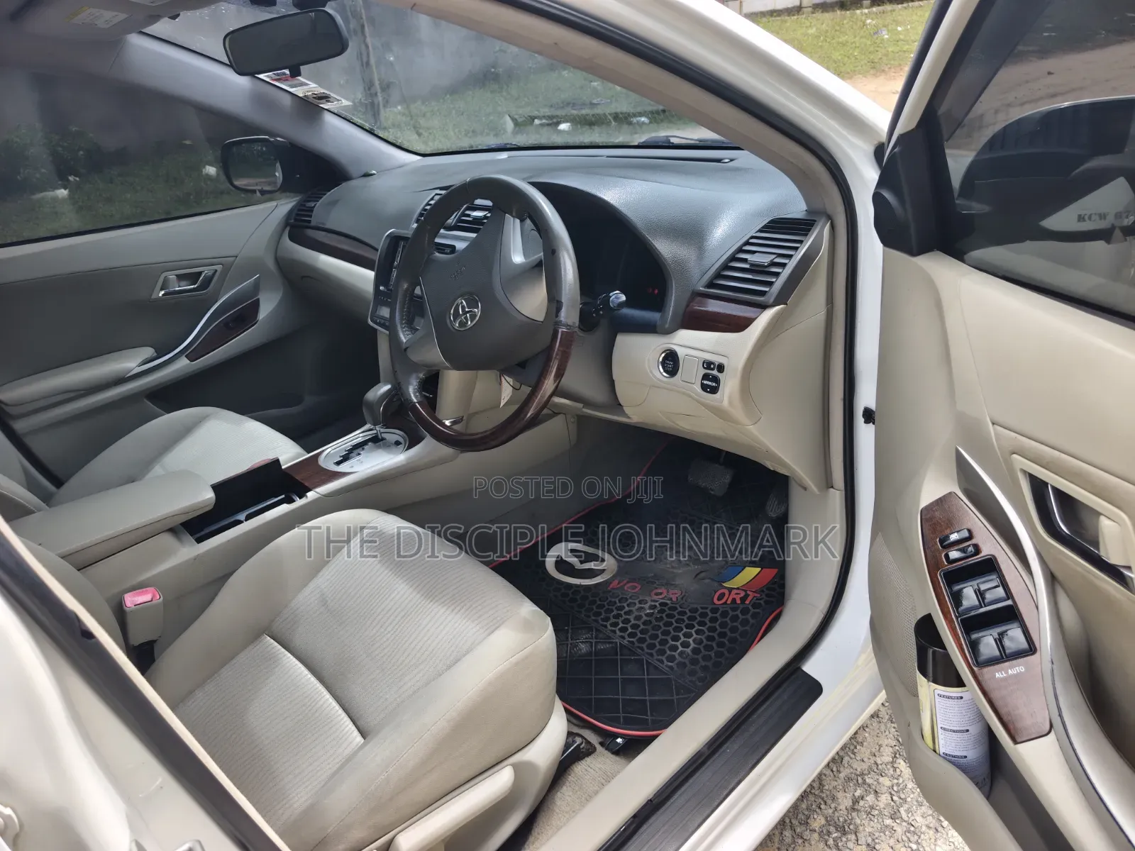 Toyota Premio 2012 White
