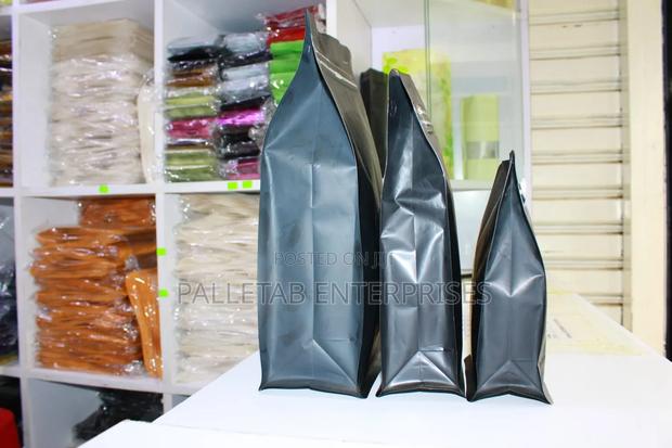 Ziplock Pouches With Valve - thumbnail 3