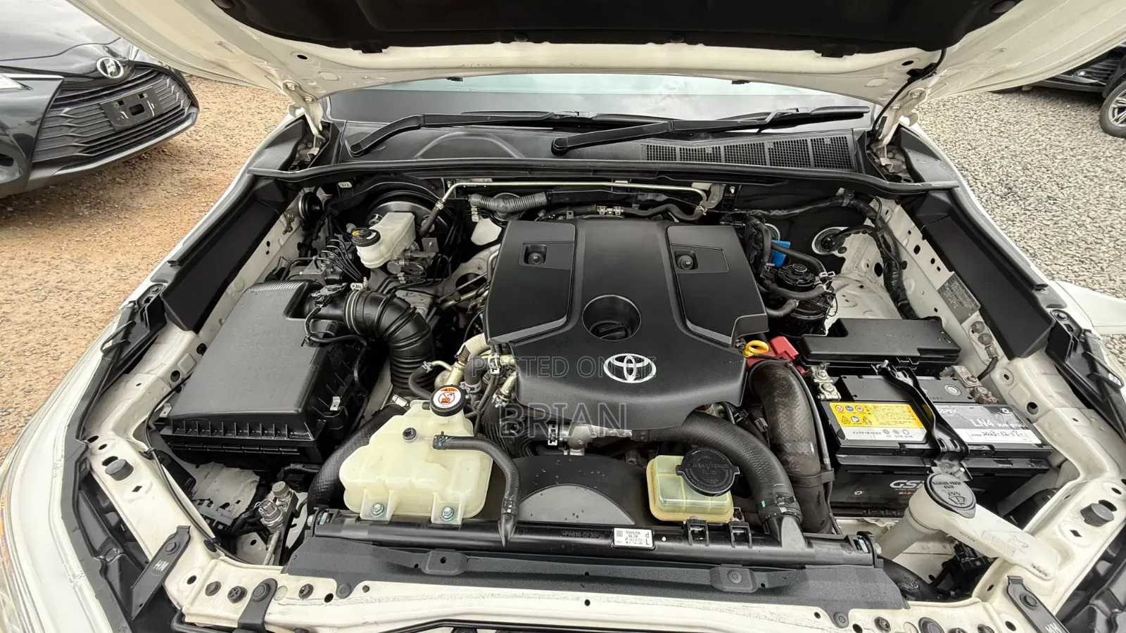 Toyota Hilux 2019 White