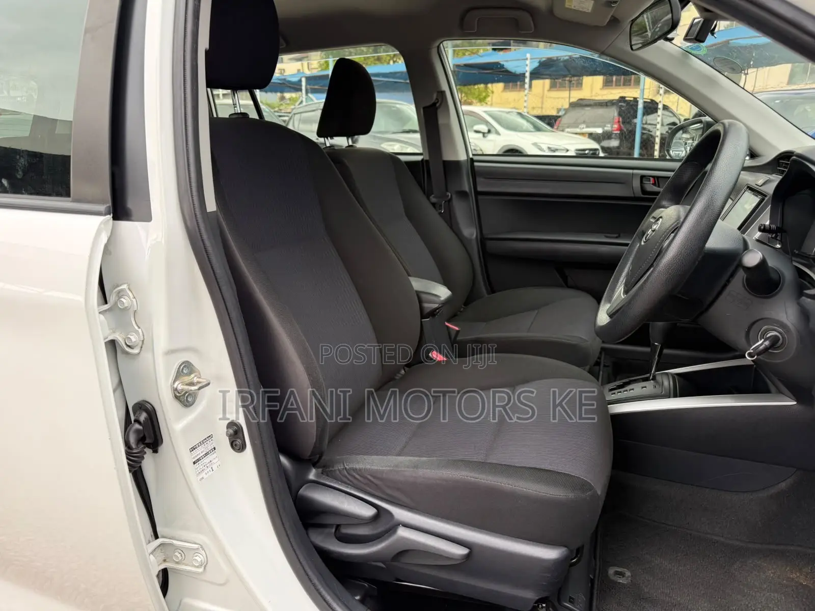 Toyota Corolla Fielder 1.5 Hybrid FWD 2019 Pearl