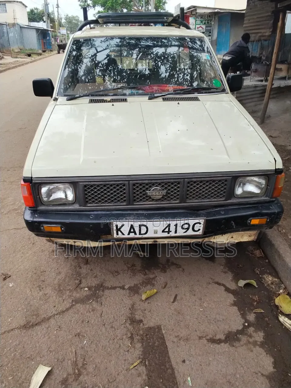 Nissan Pick-Up 1995 Beige