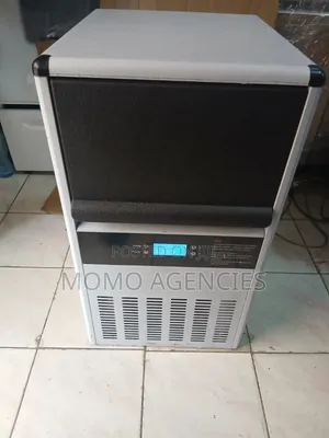 Ice Cube Maker Machine