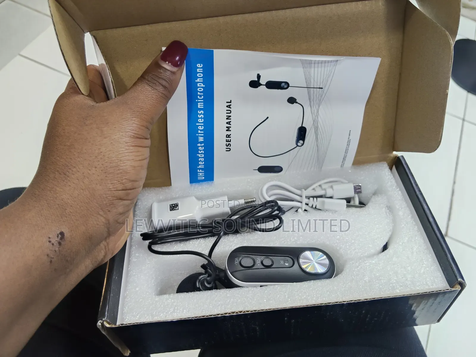 UHF Headset Wireless Microphone