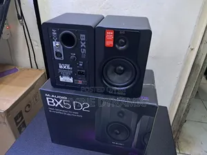 M-Audio Bx5D2 Amplified Studio Monitor