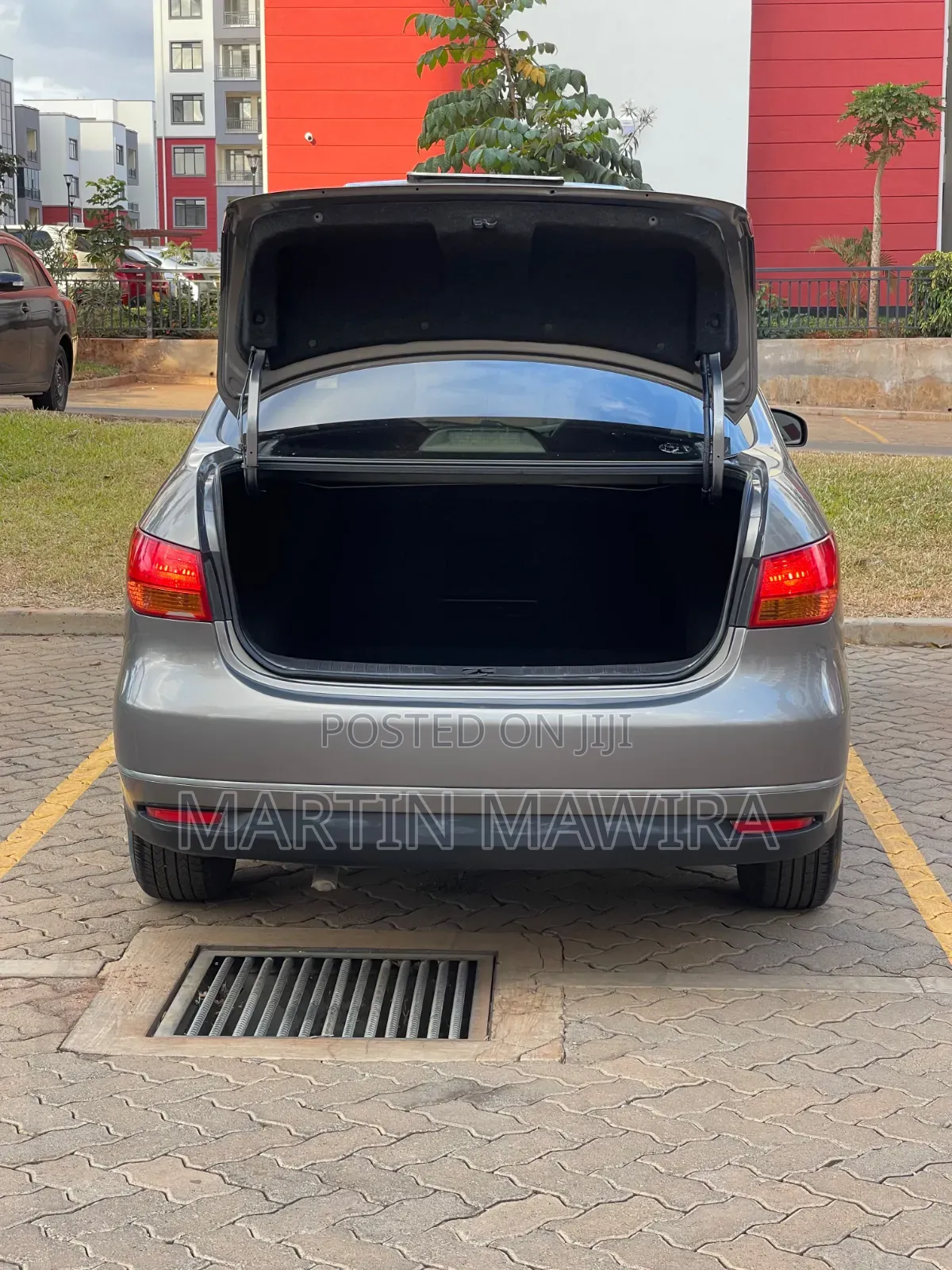 Nissan Bluebird 2010 Gray