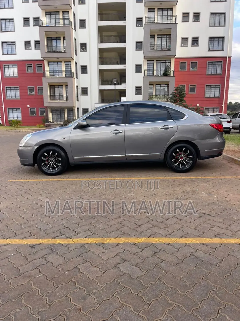 Nissan Bluebird 2010 Gray