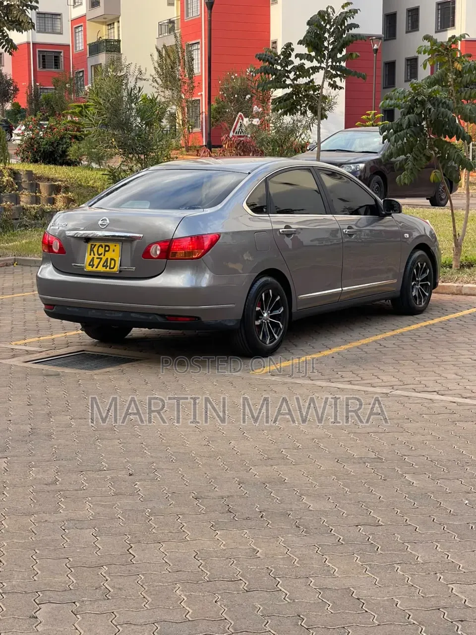 Nissan Bluebird 2010 Gray