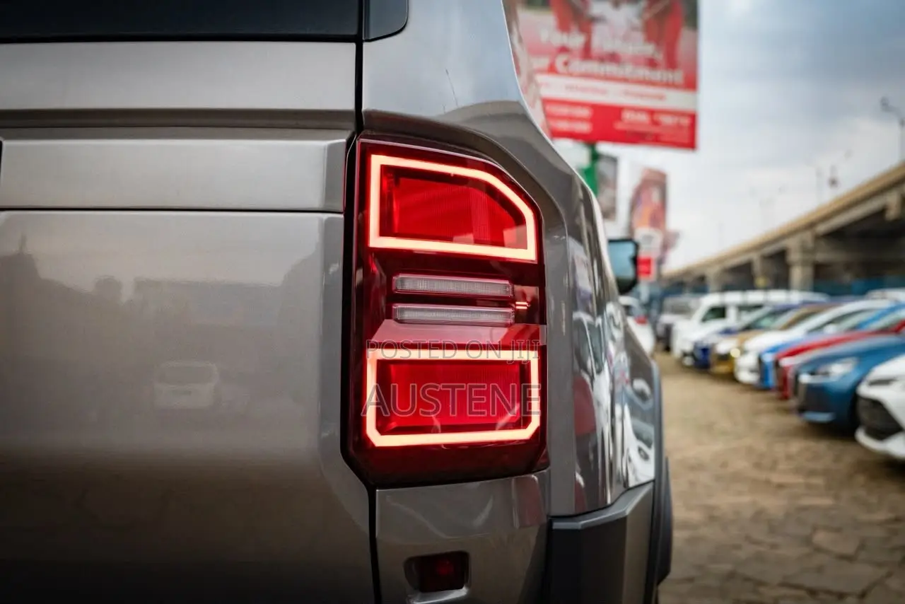 Toyota Land Cruiser Prado 2024 Silver