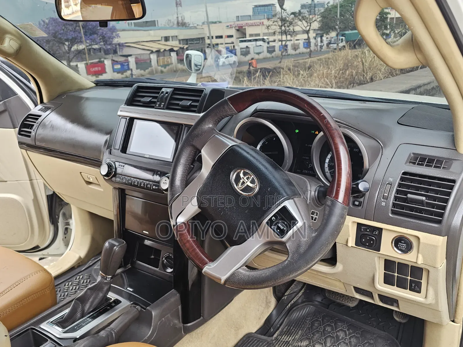 Toyota Land Cruiser Prado 2014 White