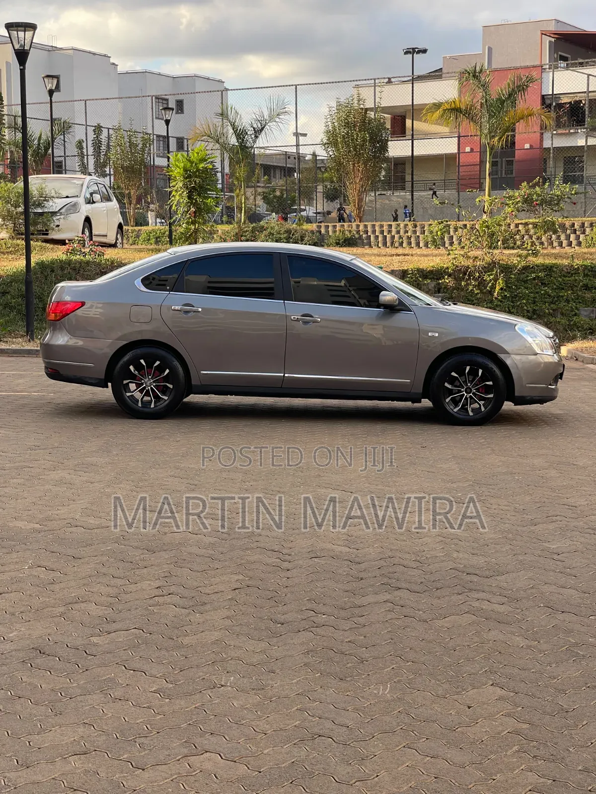 Nissan Bluebird 2010 Gray