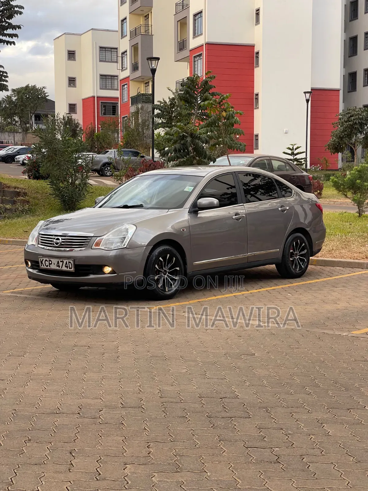 Nissan Bluebird 2010 Gray
