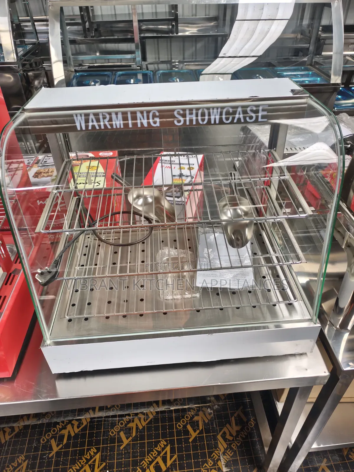 Showcase Warming Display – Electric, Imported