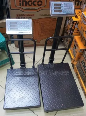 Platform Scale With a Big Base Guard