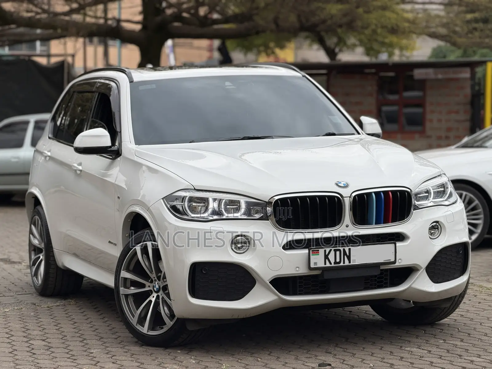 BMW X5 xDrive35i AWD (3.0L 6cyl 8A) 2016 White