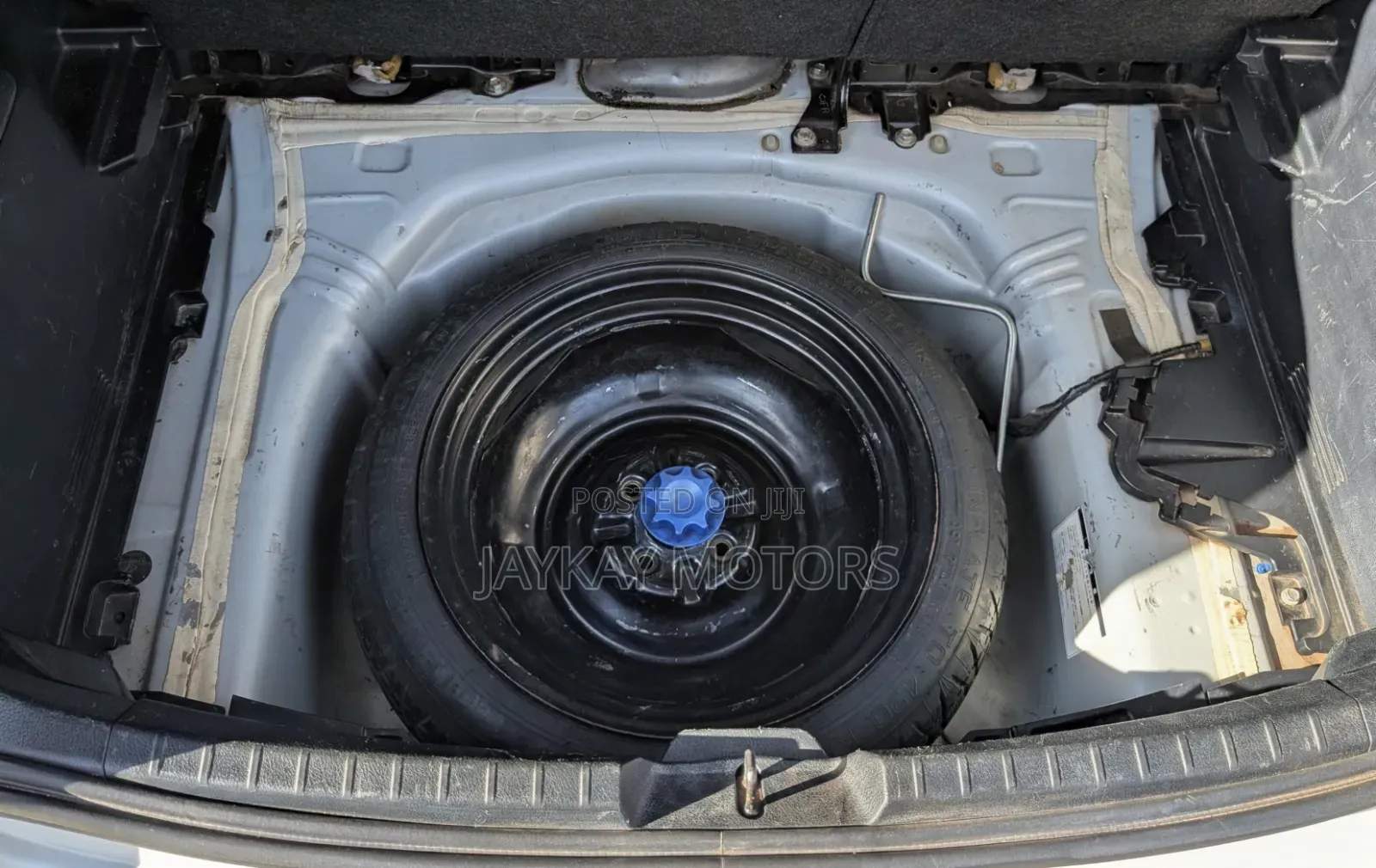 Toyota Vitz 1.3 FWD 5dr 2014 Pearl