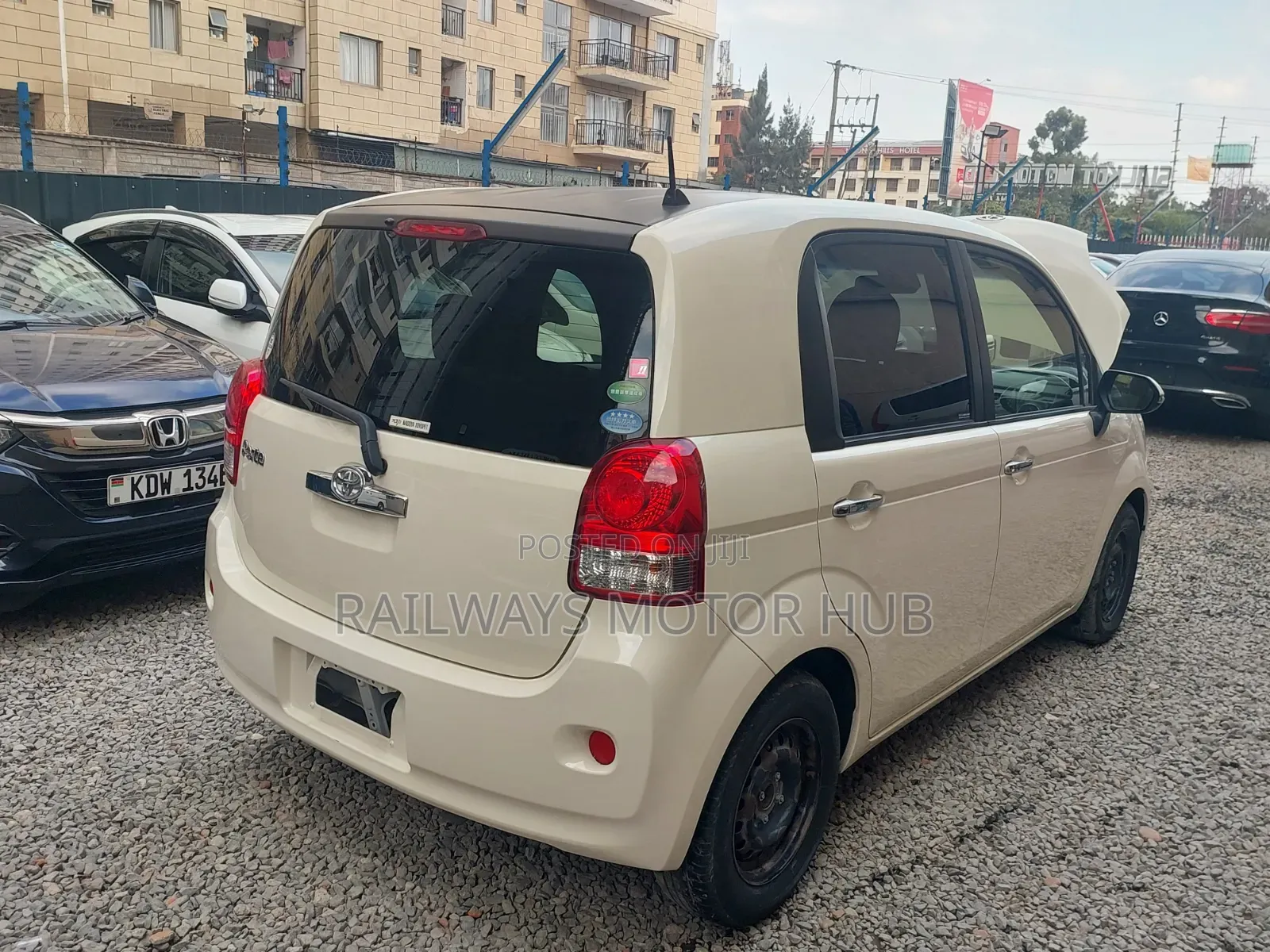 Toyota Porte 1.5 FWD 2019 Beige